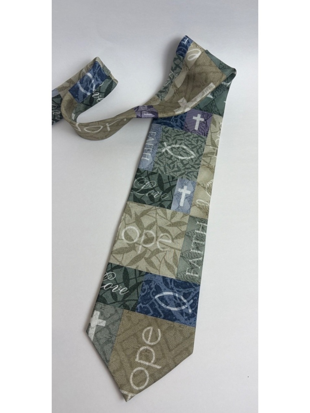 Faith Tie